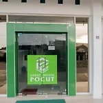 RedDoorz Syariah near Pelabuhan Ulee Lheue Banda Aceh