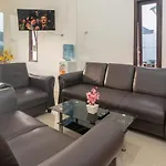 RedDoorz Syariah near Pelabuhan Ulee Lheue Banda Aceh