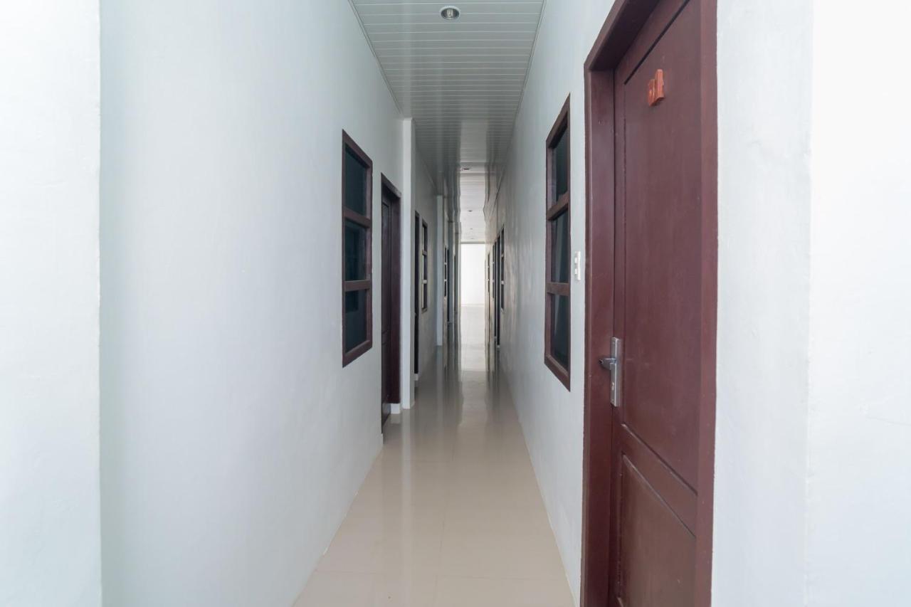 Hotel Reddoorz Syariah Near Pelabuhan Ulee Lheue Banda Aceh